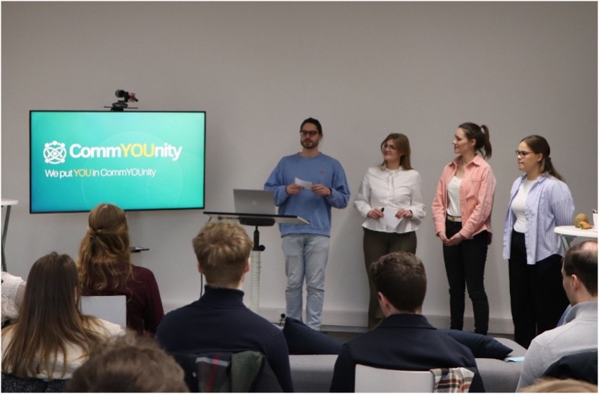 CommYOUnity team presenting